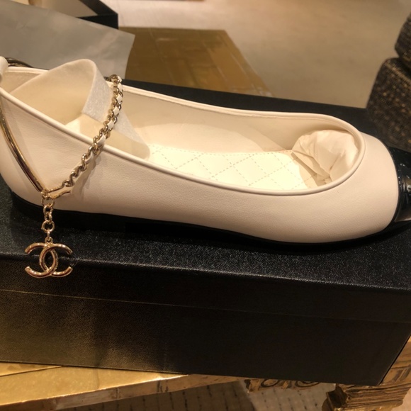 Chanel Flats - Picture 4 of 4